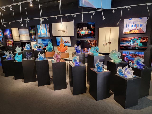 Wyland Gallery Key West Art Gallery featuring artists from around the World