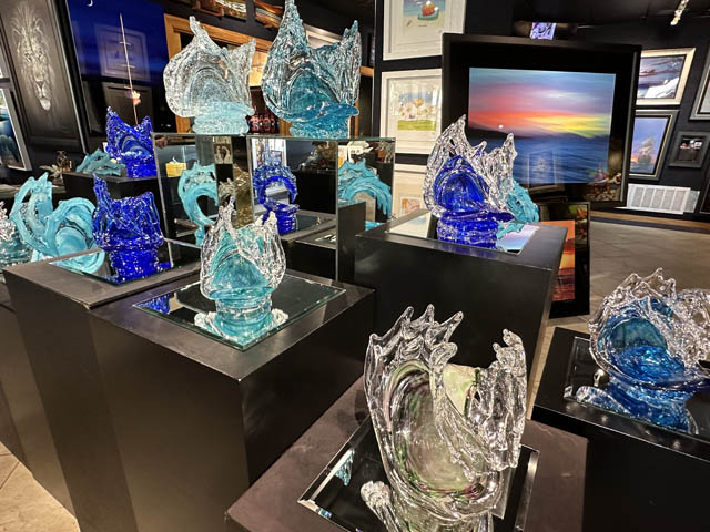 Wyland Gallery Sarasota - Art Gallery on Lido Key - David Wight Glass Sculptures