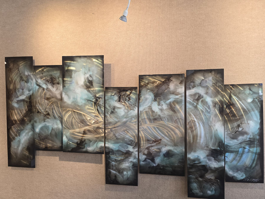 Chris DeRubeis artworks for sale at Wyland Galleries Sarasota